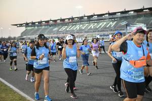 BIB: 1199
                            <button type="button" onclick="openModal(10464584)" class="btn btn-primary btn-sm float-right btn-popup" data-toggle="modal" data-target=".modal-high-quality">
                        <i class="fas fa-shopping-cart"></i> Add to Cart
                    </button>
                                            <button type="button" onclick="isThisMe(10464584, true)" class="btn btn-success btn-sm float-right btn-popup btn-isme hidden" data-toggle="tooltip" data-placement="bottom" title="นี่คือรูปของคุณใช่ไหม คลิกที่นี่เพื่อเอาเข้าอัลบั้ม">
                        <i class="fas fa-plus"></i> Add to album
                    </button>
                    <button type="button" onclick="isThisMe(10464584, false)" class="btn btn-warning btn-sm float-right btn-popup btn-isnotme hidden">
                        <i class="fas fa-ban"></i> Remove from album
                    </button>